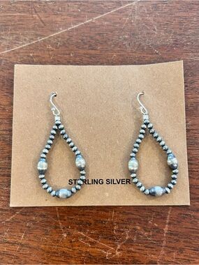 Navajo Pearl Teardrop Earrings - Silver .925 - NWT never worn 3mm bead